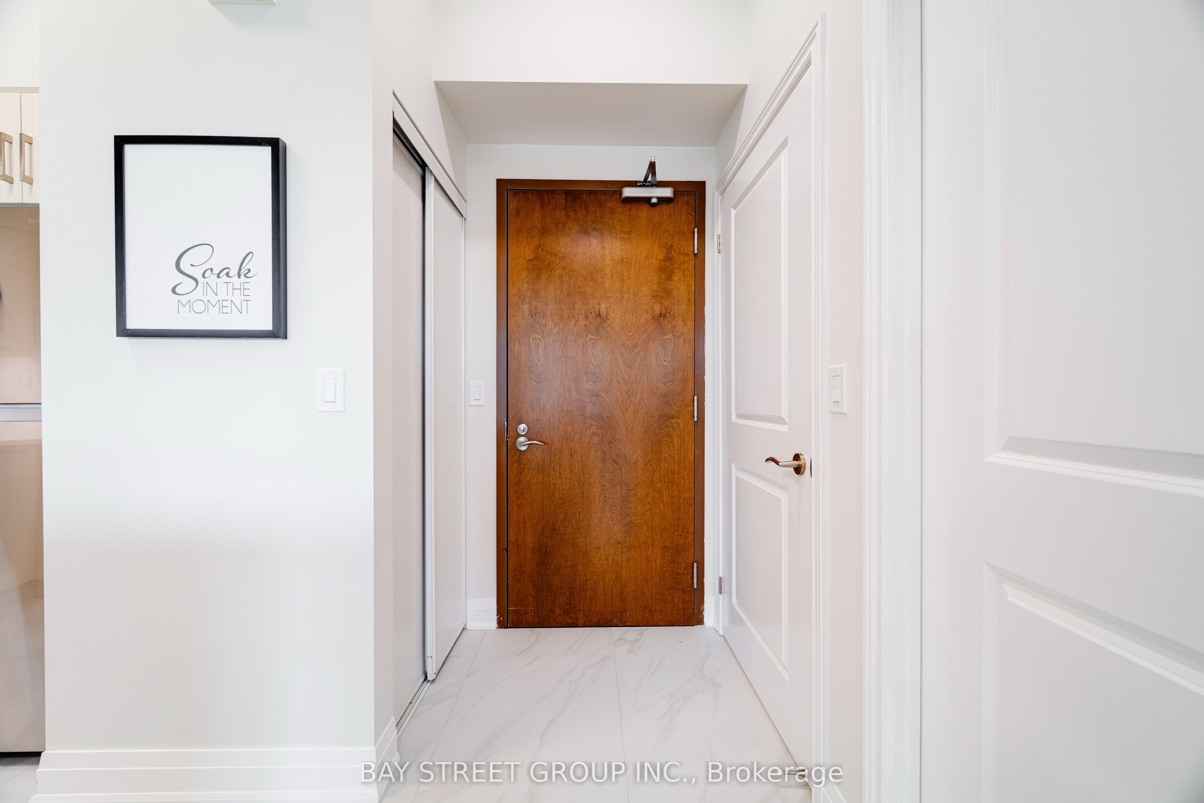 1038 Mcnicoll Avenue 218 Property Photo 3