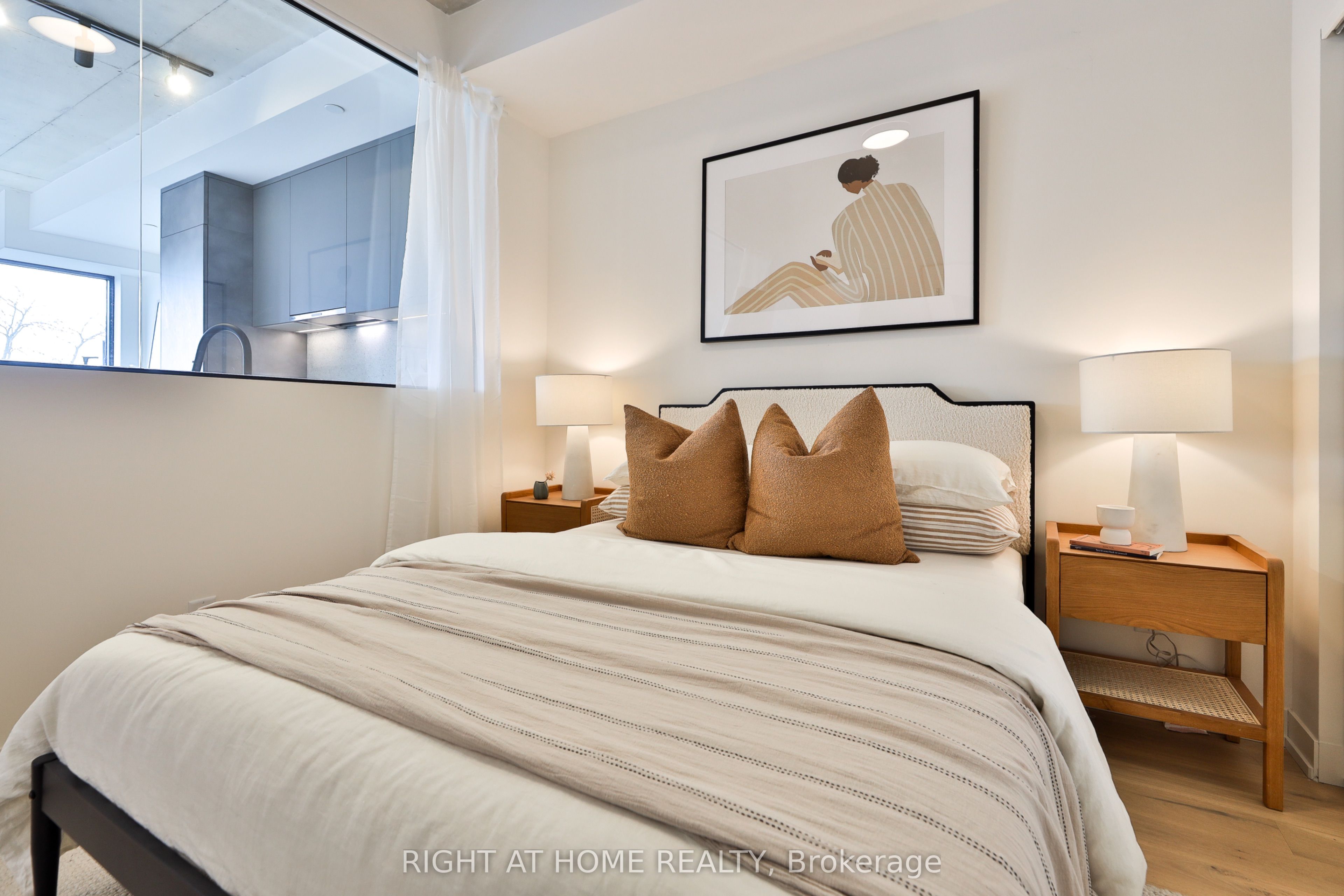 761 Queen Street E 205 Property Photo 14