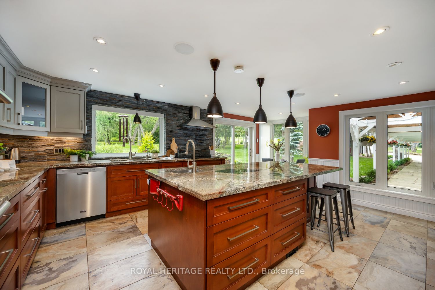 4395 Westney Road N Property Photo 17