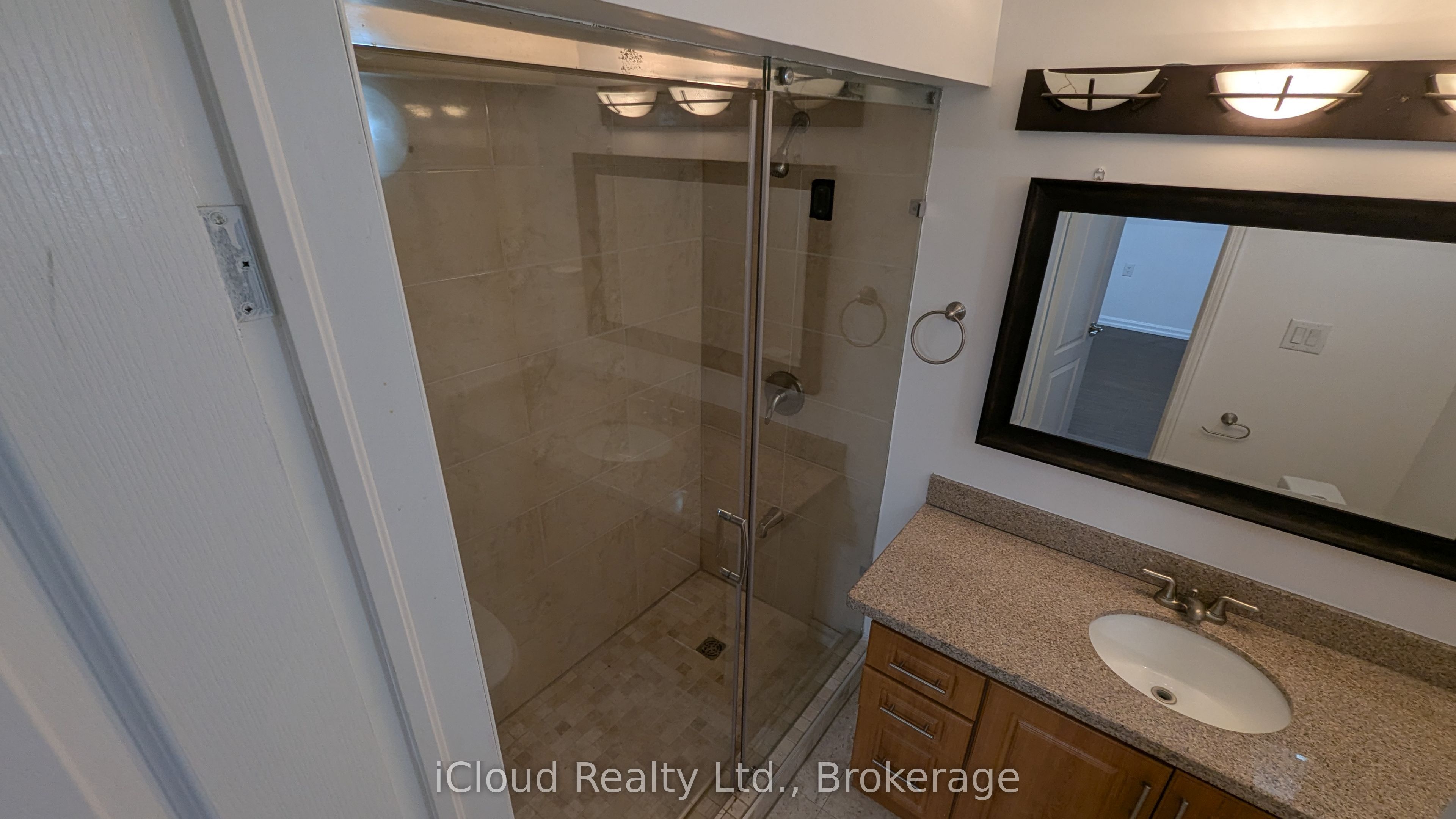 53 Seward Crescent Lower Level Property Photo 6