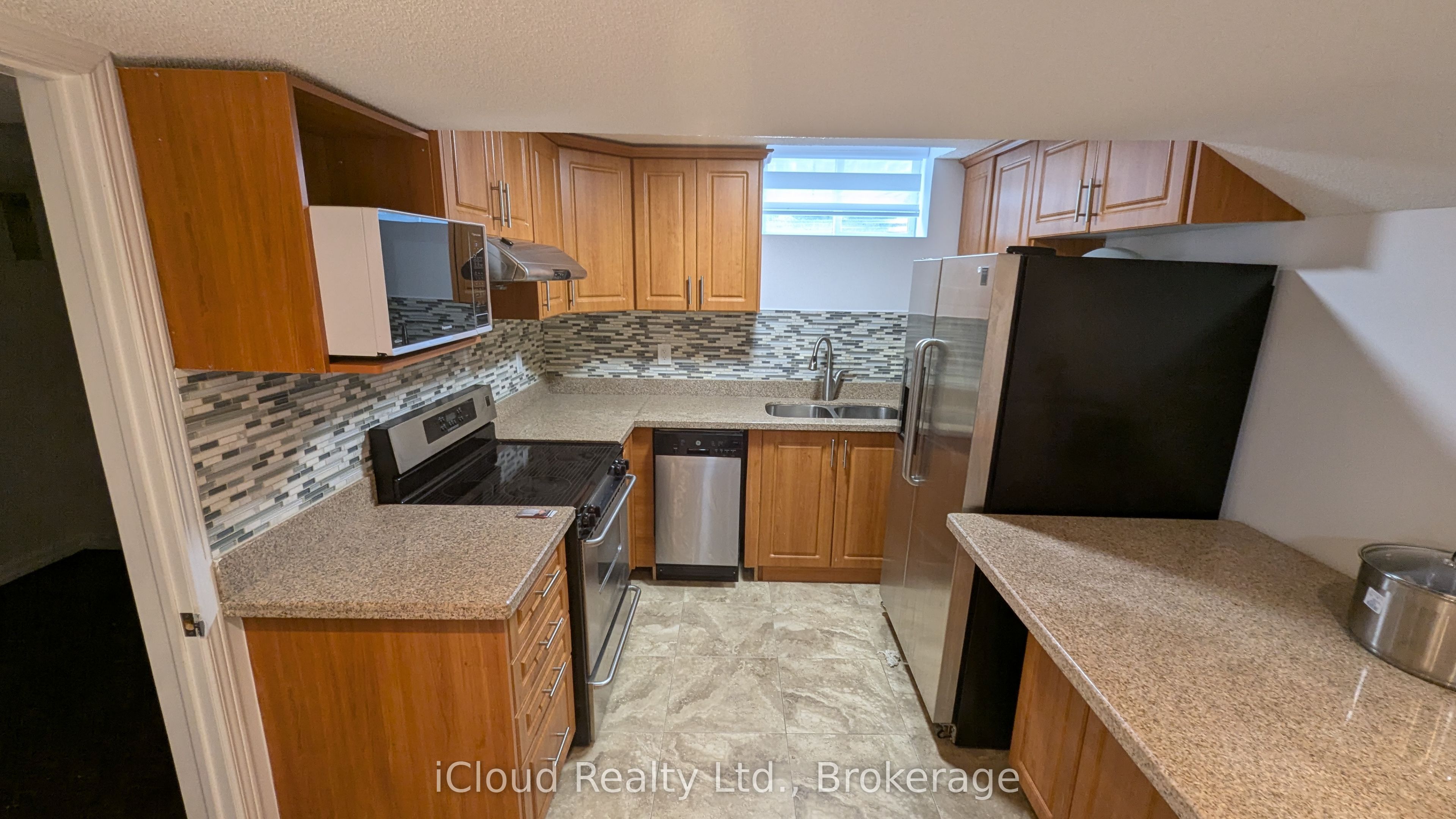 53 Seward Crescent Lower Level Property Photo 7