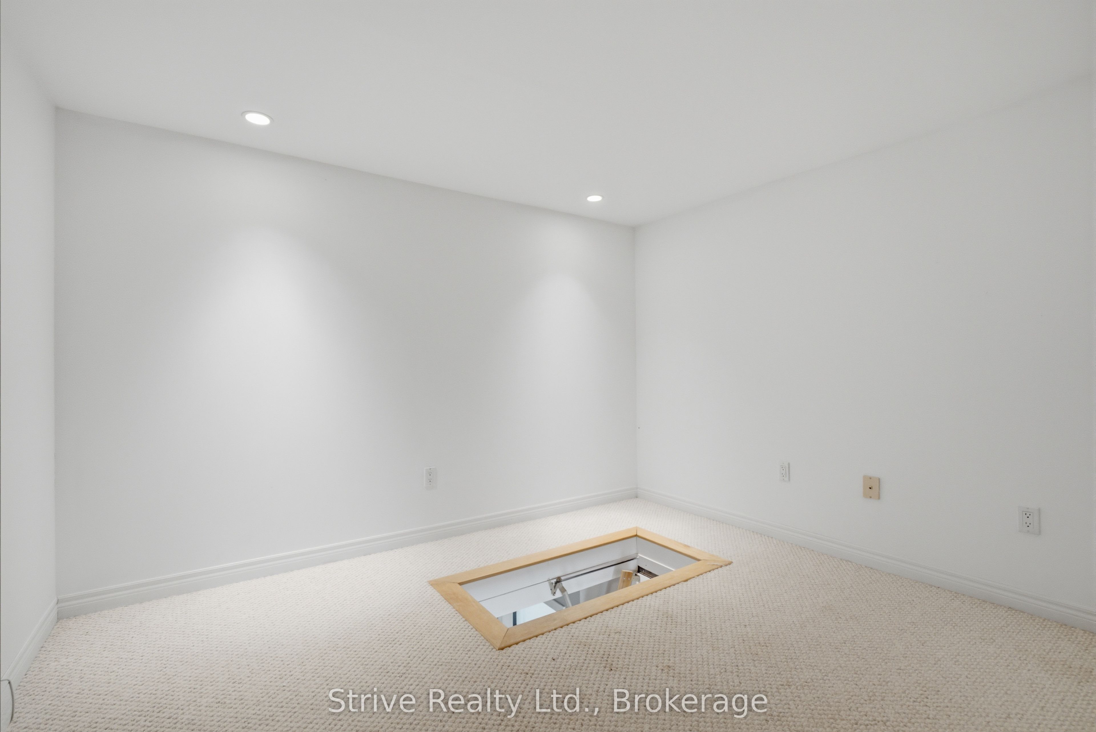 619 Mill Street S Property Photo 43