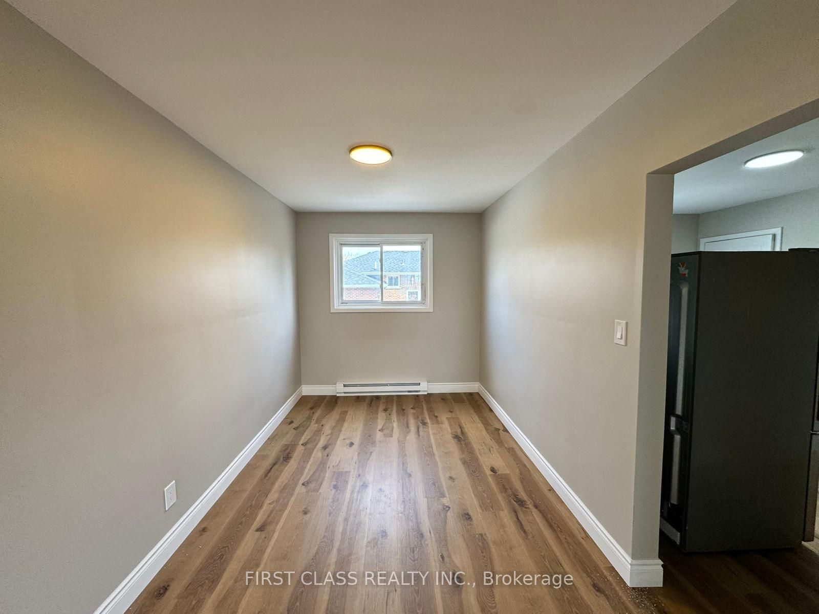 596 Digby Avenue Property Photo 2