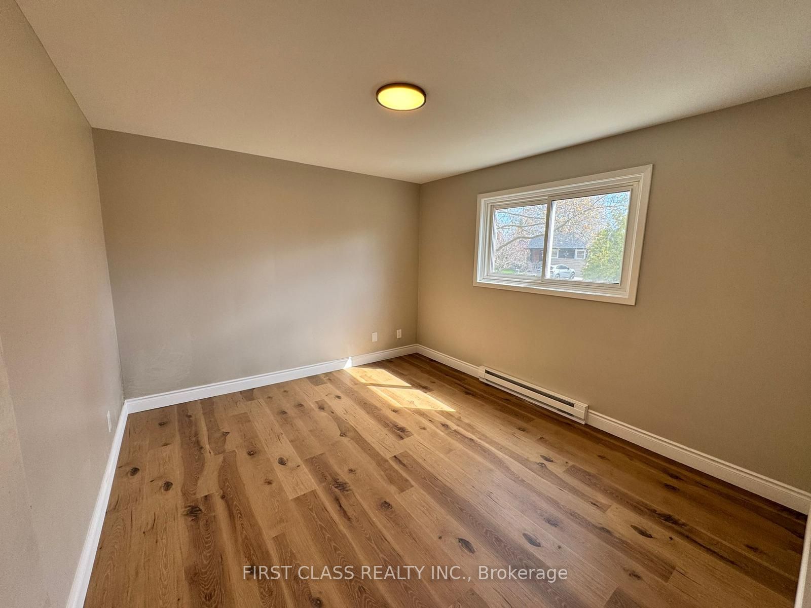 596 Digby Avenue Property Photo 5