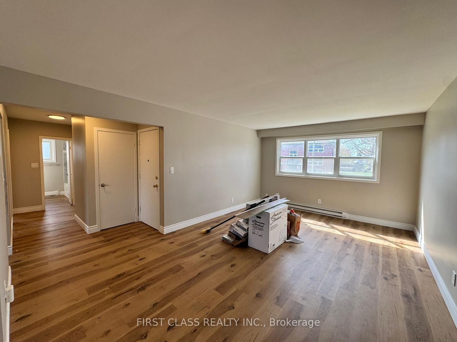 596 Digby Avenue Property Photo 7