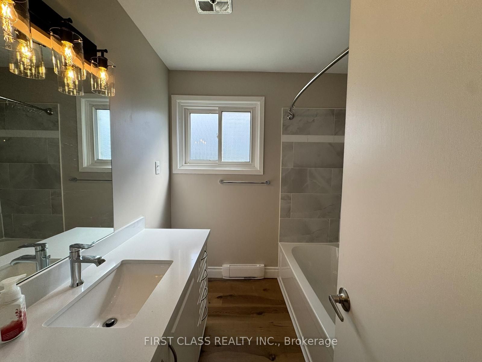596 Digby Avenue Property Photo 8