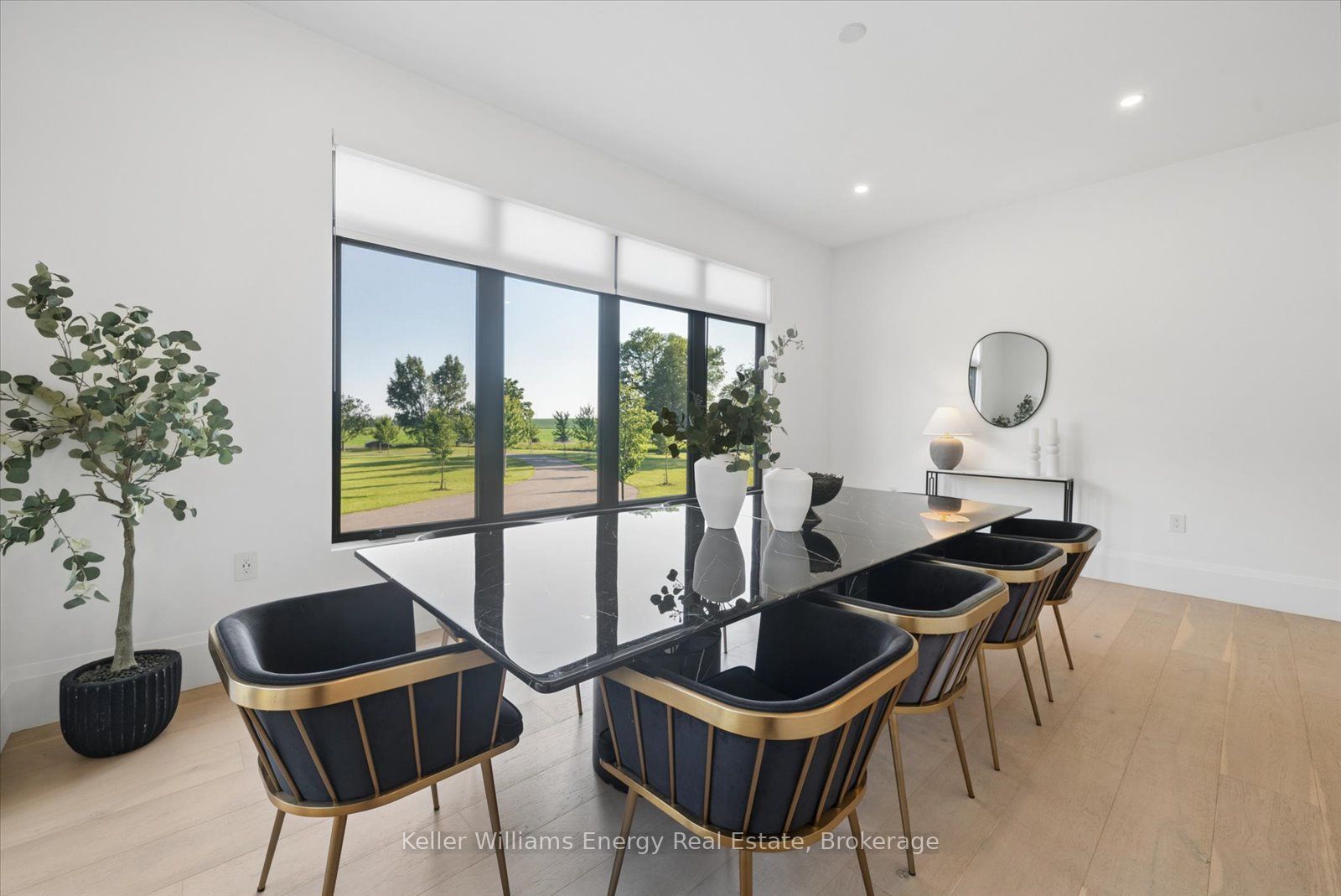 3122 Highway 2 Property Photo 11