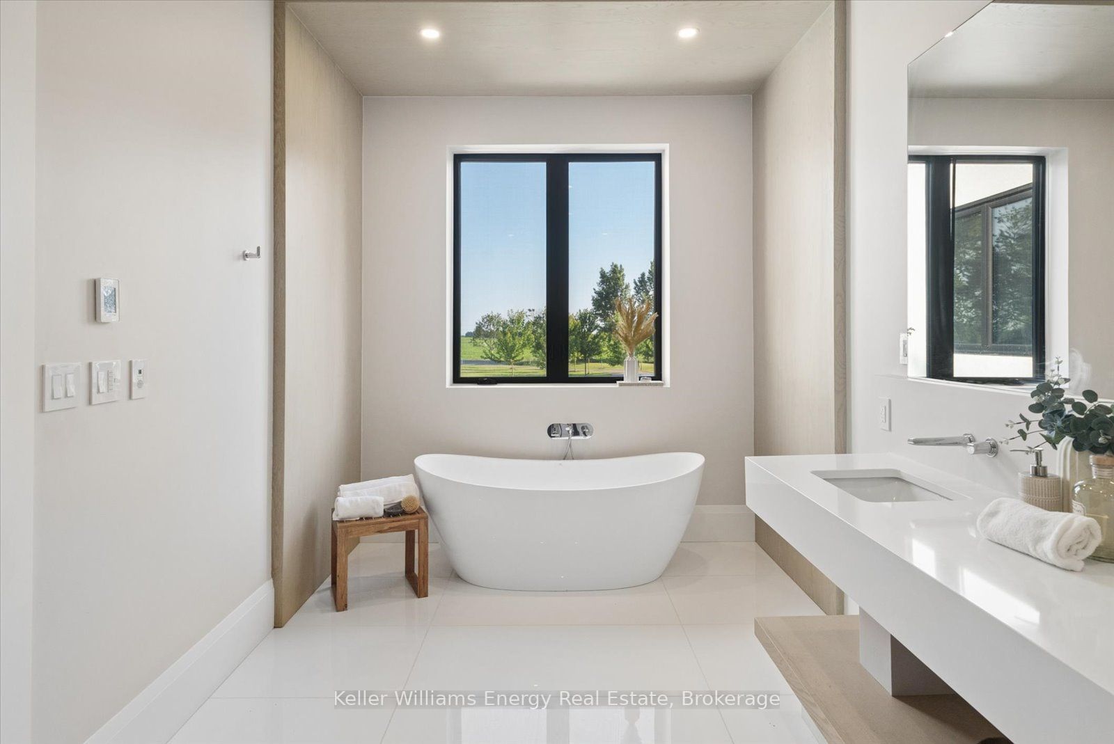 3122 Highway 2 Property Photo 17