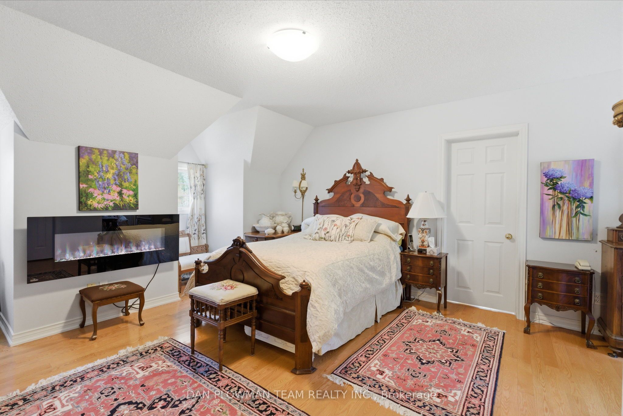10 Barrington Place Property Photo 18