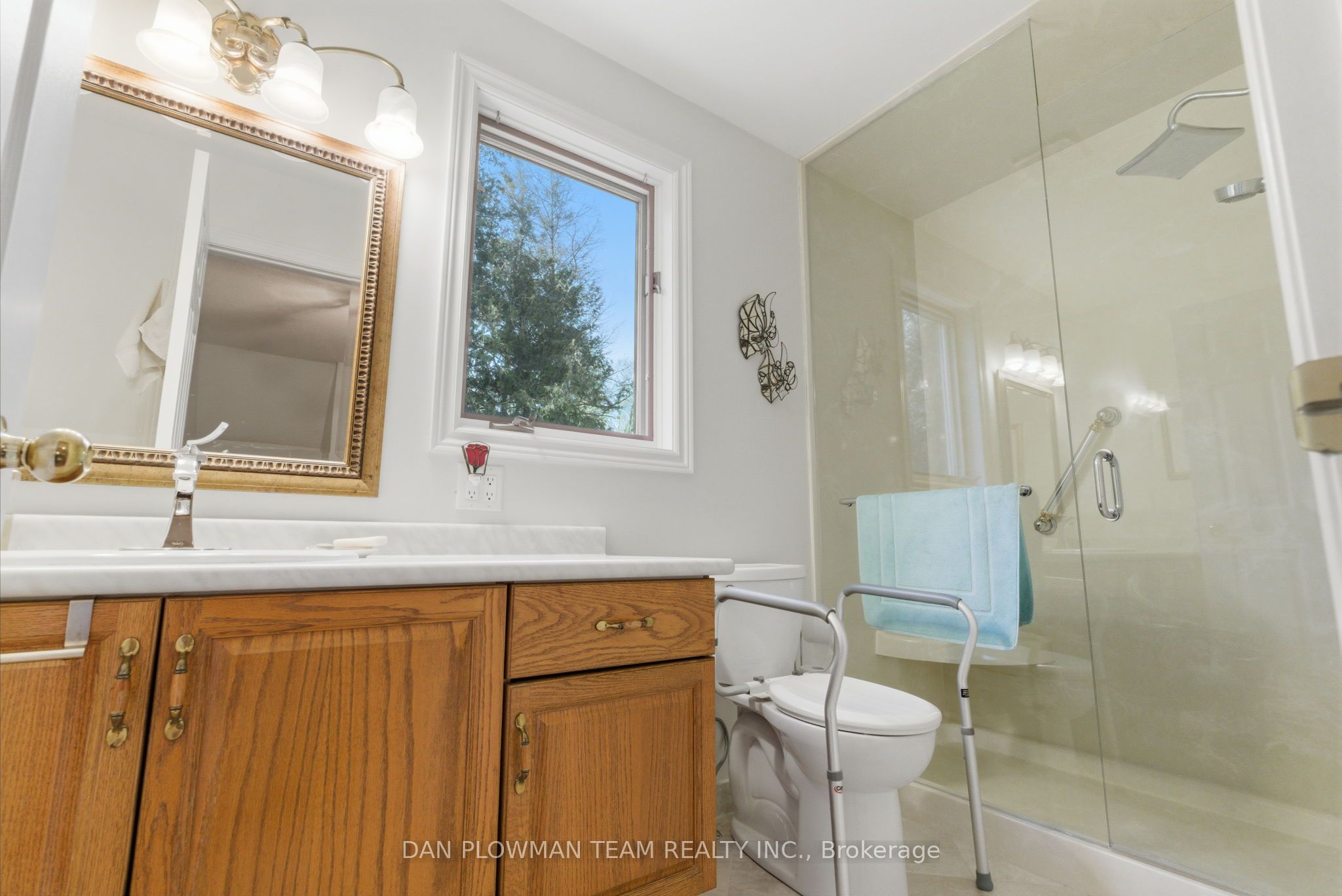 10 Barrington Place Property Photo 21