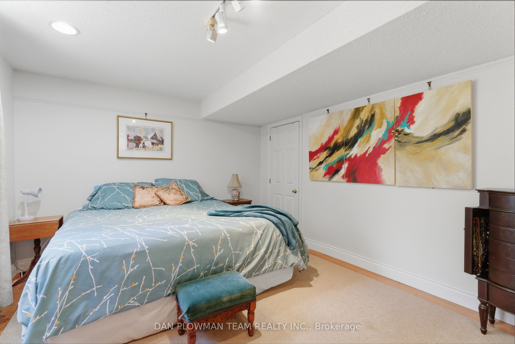 10 Barrington Place Property Photo 29