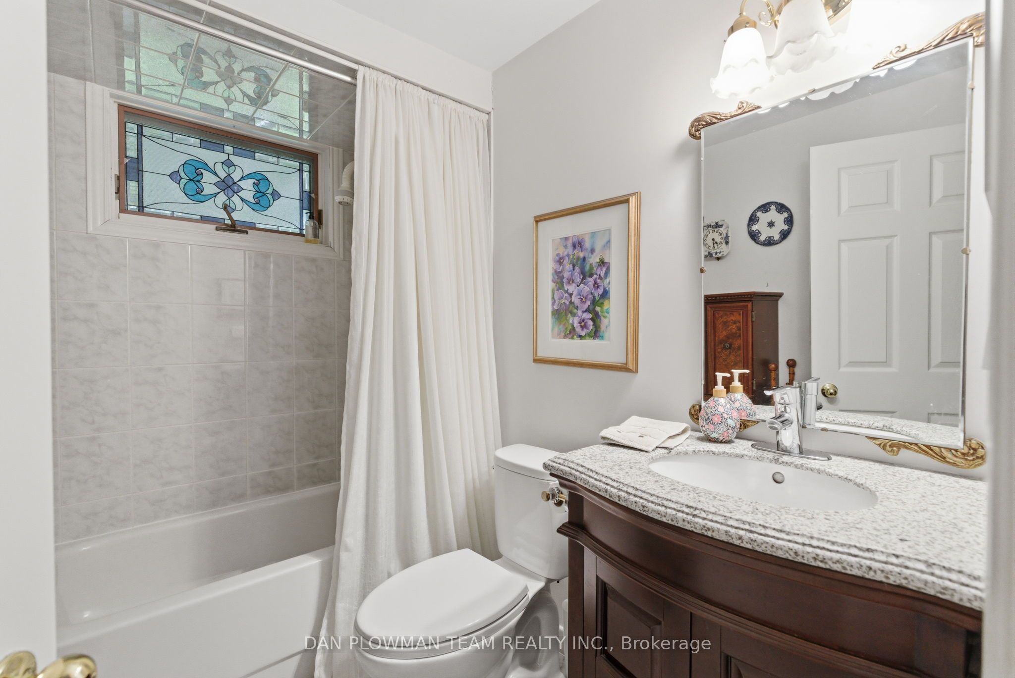 10 Barrington Place Property Photo 31