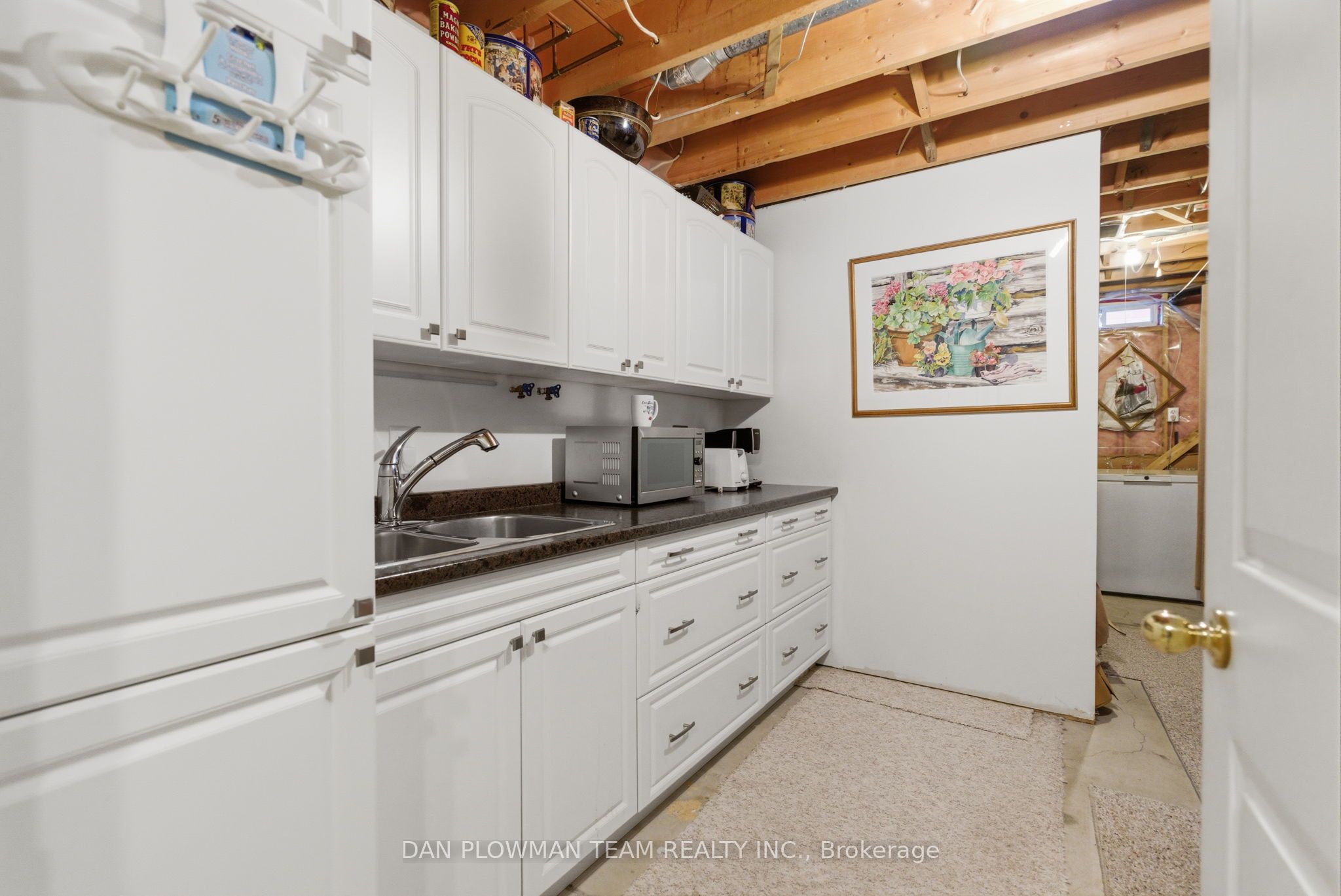 10 Barrington Place Property Photo 32