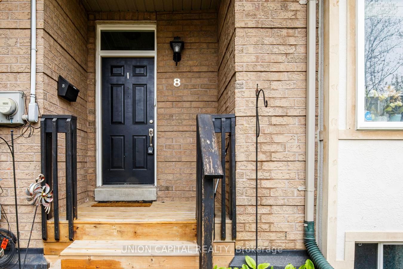 1 Bastedo Avenue 8 Property Photo 3
