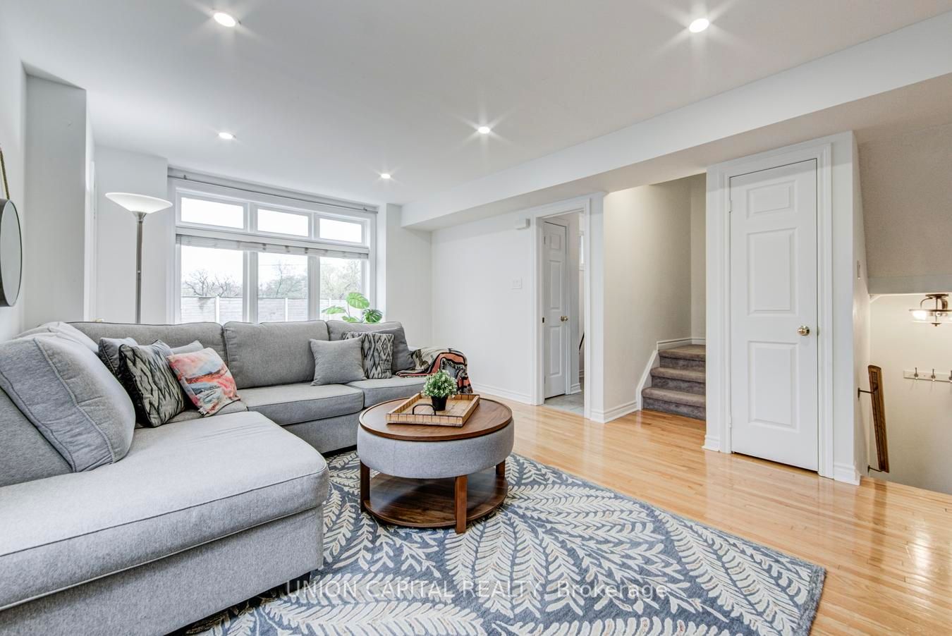 1 Bastedo Avenue 8 Property Photo 7
