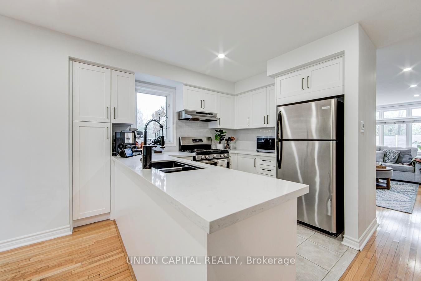 1 Bastedo Avenue 8 Property Photo 13