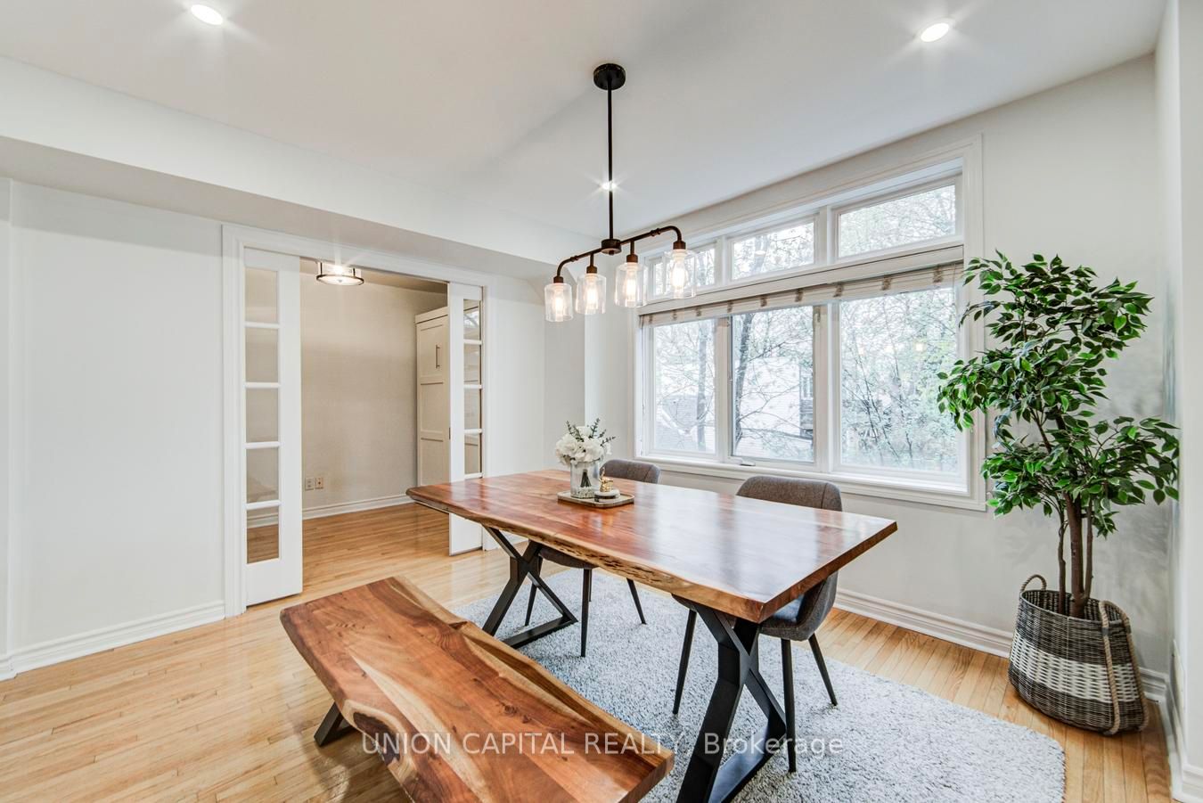 1 Bastedo Avenue 8 Property Photo 17