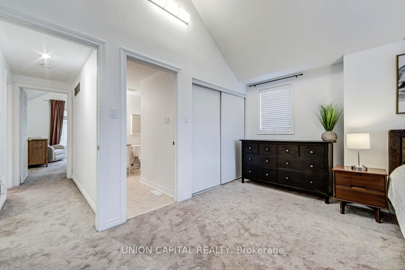 1 Bastedo Avenue 8 Property Photo 27