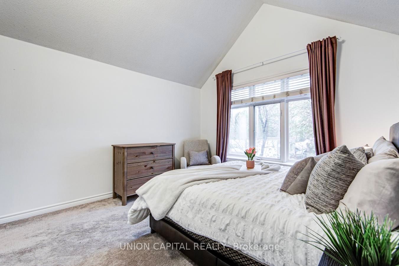 1 Bastedo Avenue 8 Property Photo 31