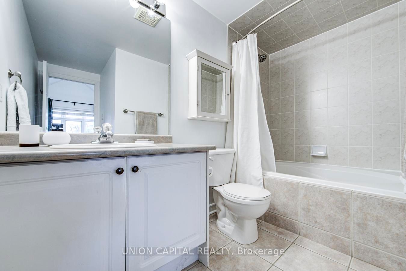 1 Bastedo Avenue 8 Property Photo 33