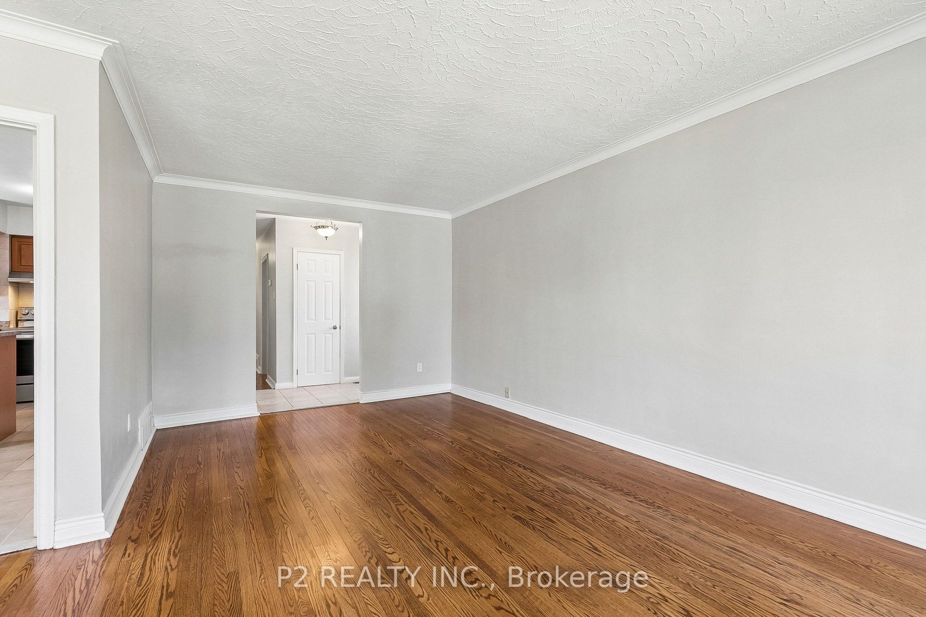 121 Confederation Drive Property Photo 7