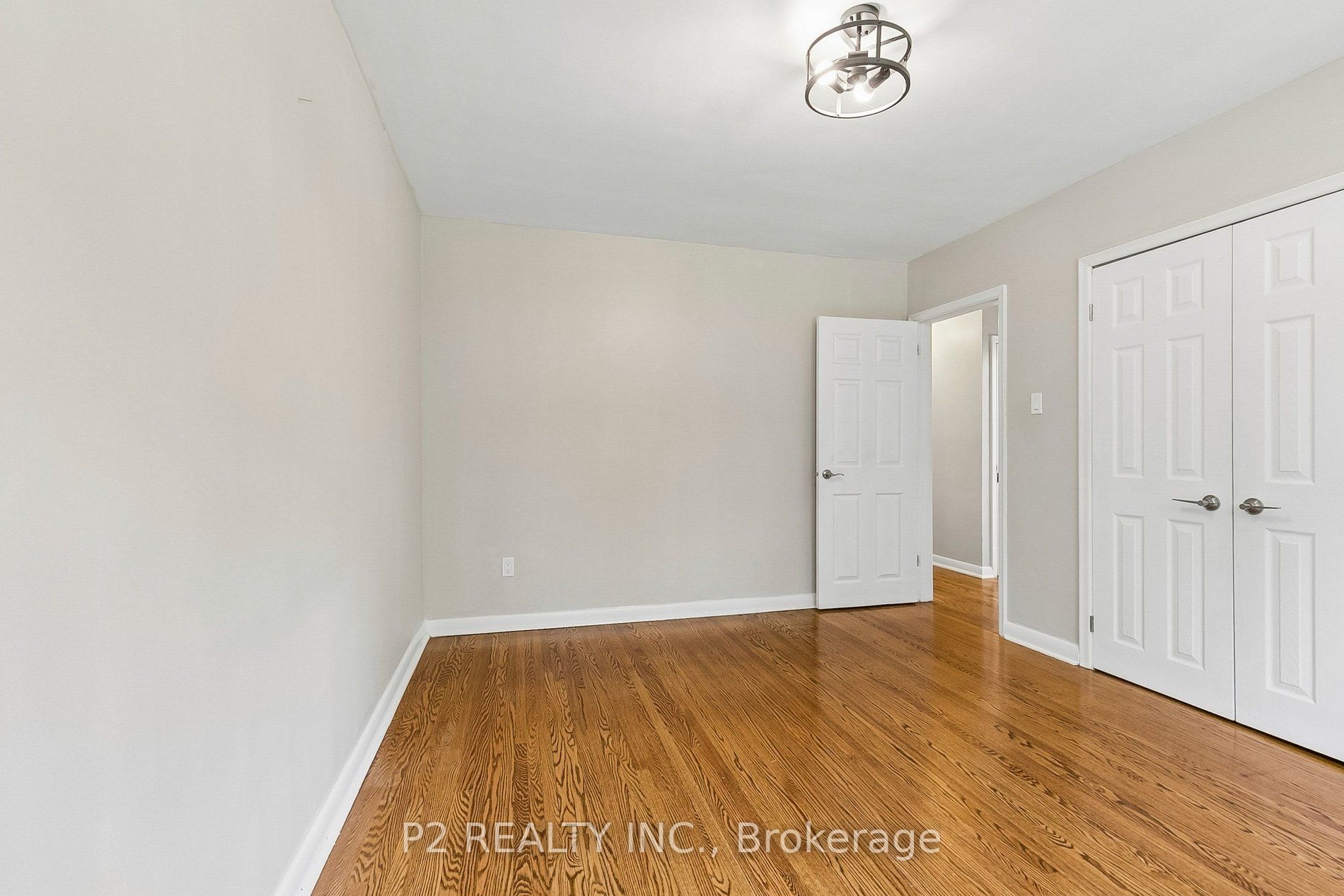 121 Confederation Drive Property Photo 29