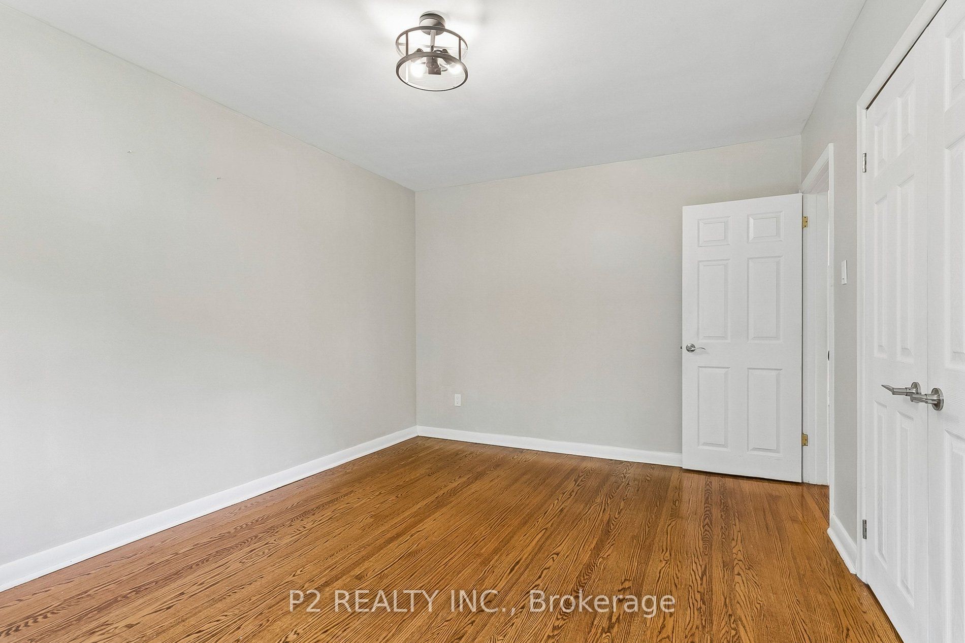 121 Confederation Drive Property Photo 30