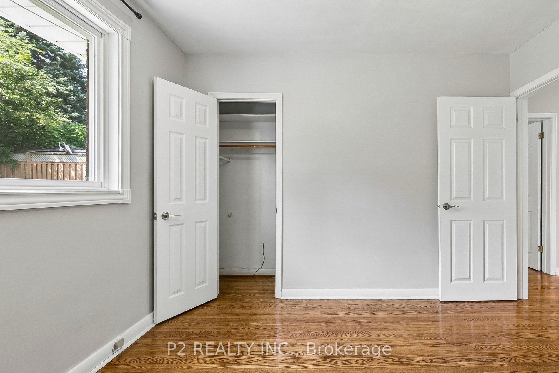 121 Confederation Drive Property Photo 34
