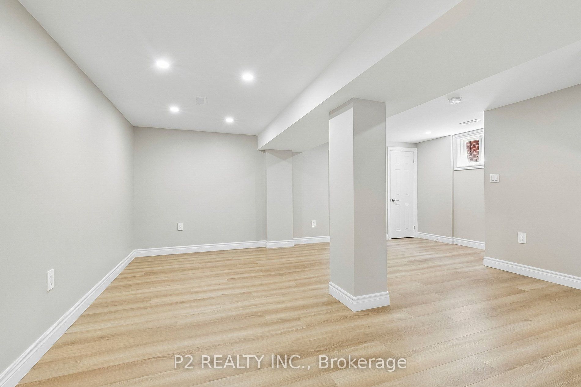 121 Confederation Drive Property Photo 43
