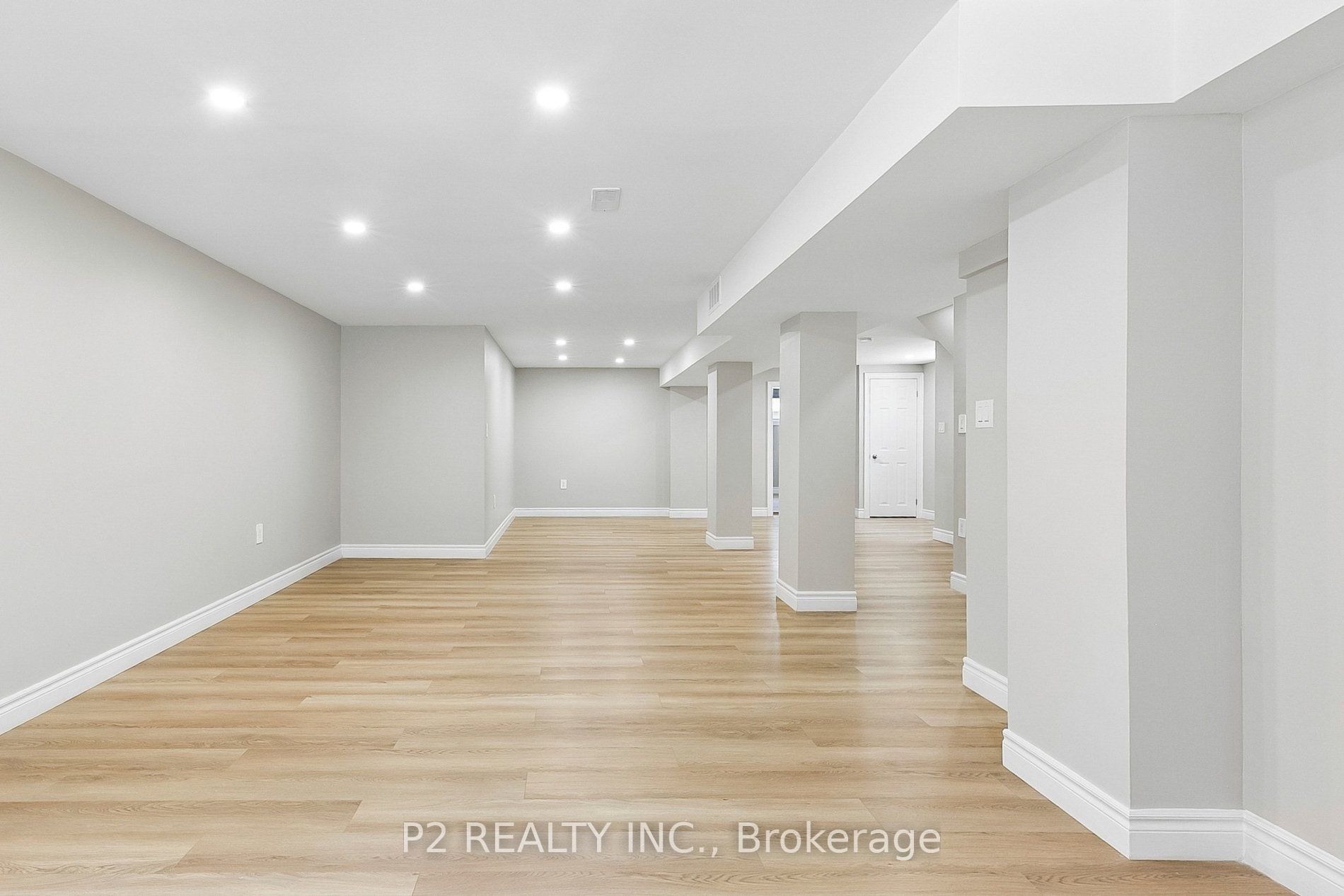 121 Confederation Drive Property Photo 46