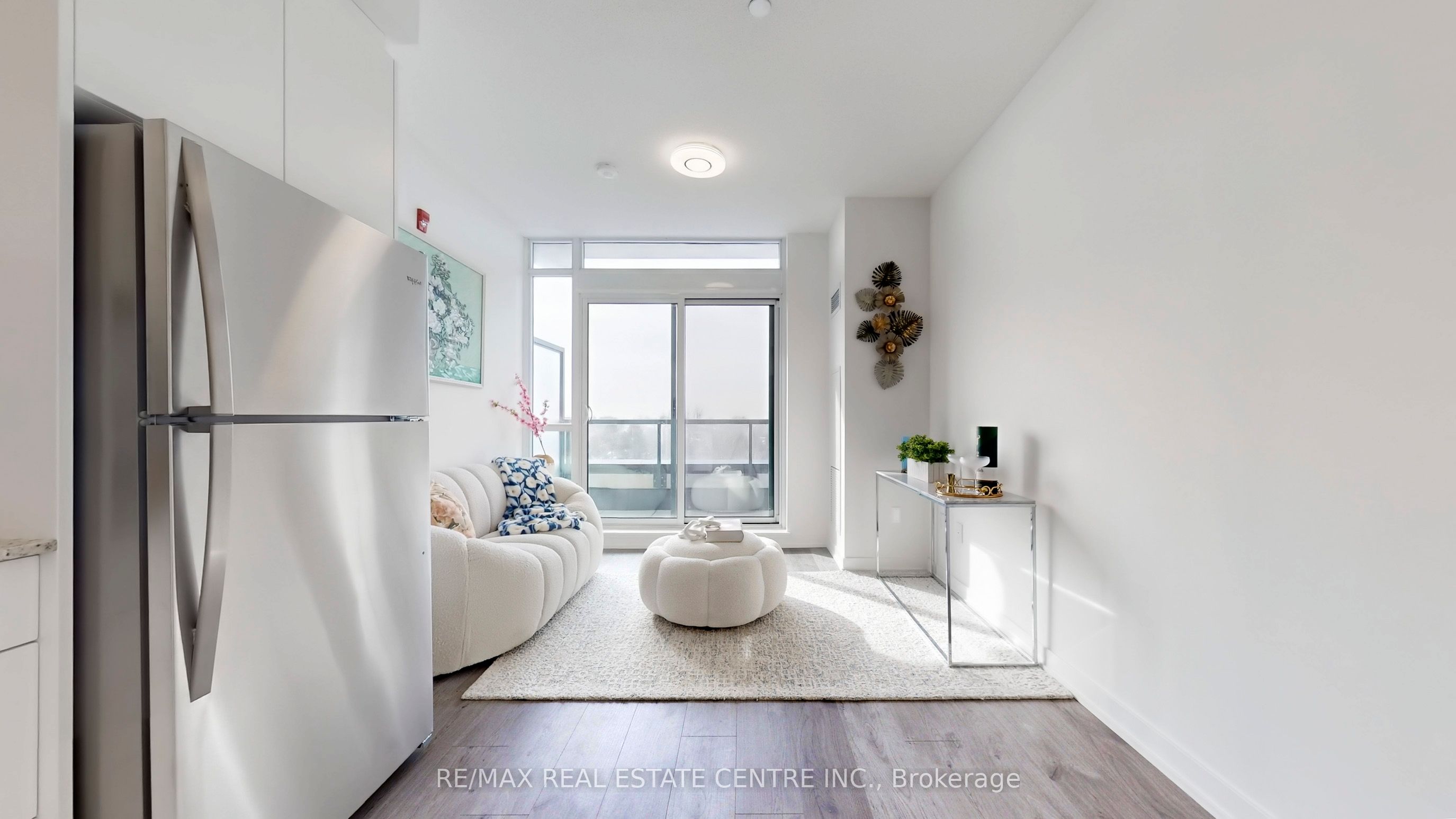 1010 Dundas Street E Ph12 Property Photo 15