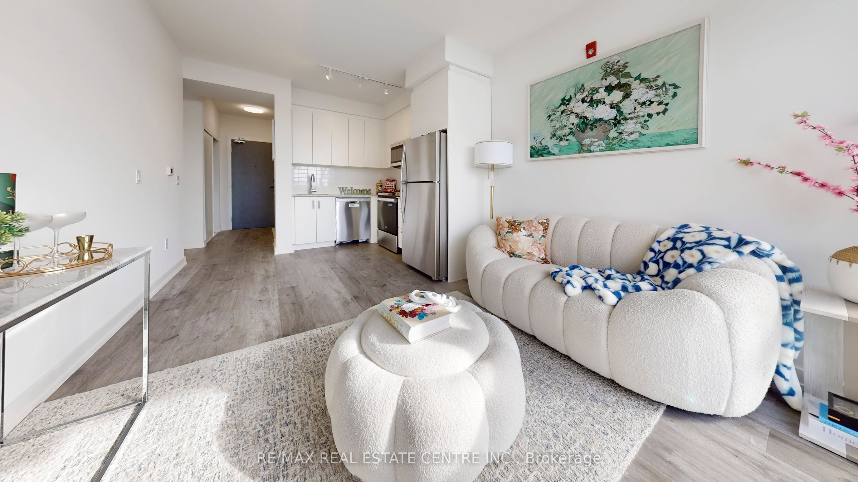 1010 Dundas Street E Ph12 Property Photo 16