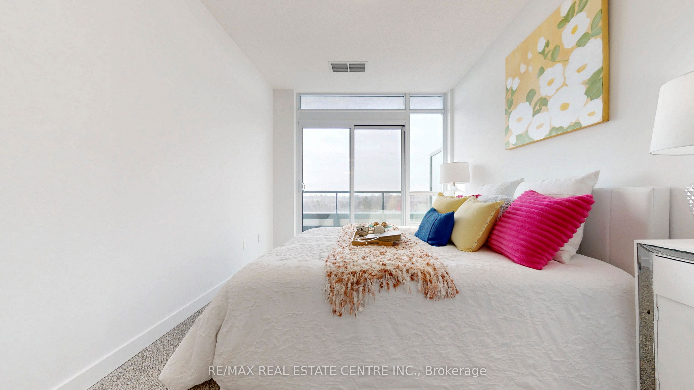 1010 Dundas Street E Ph12 Property Photo 25