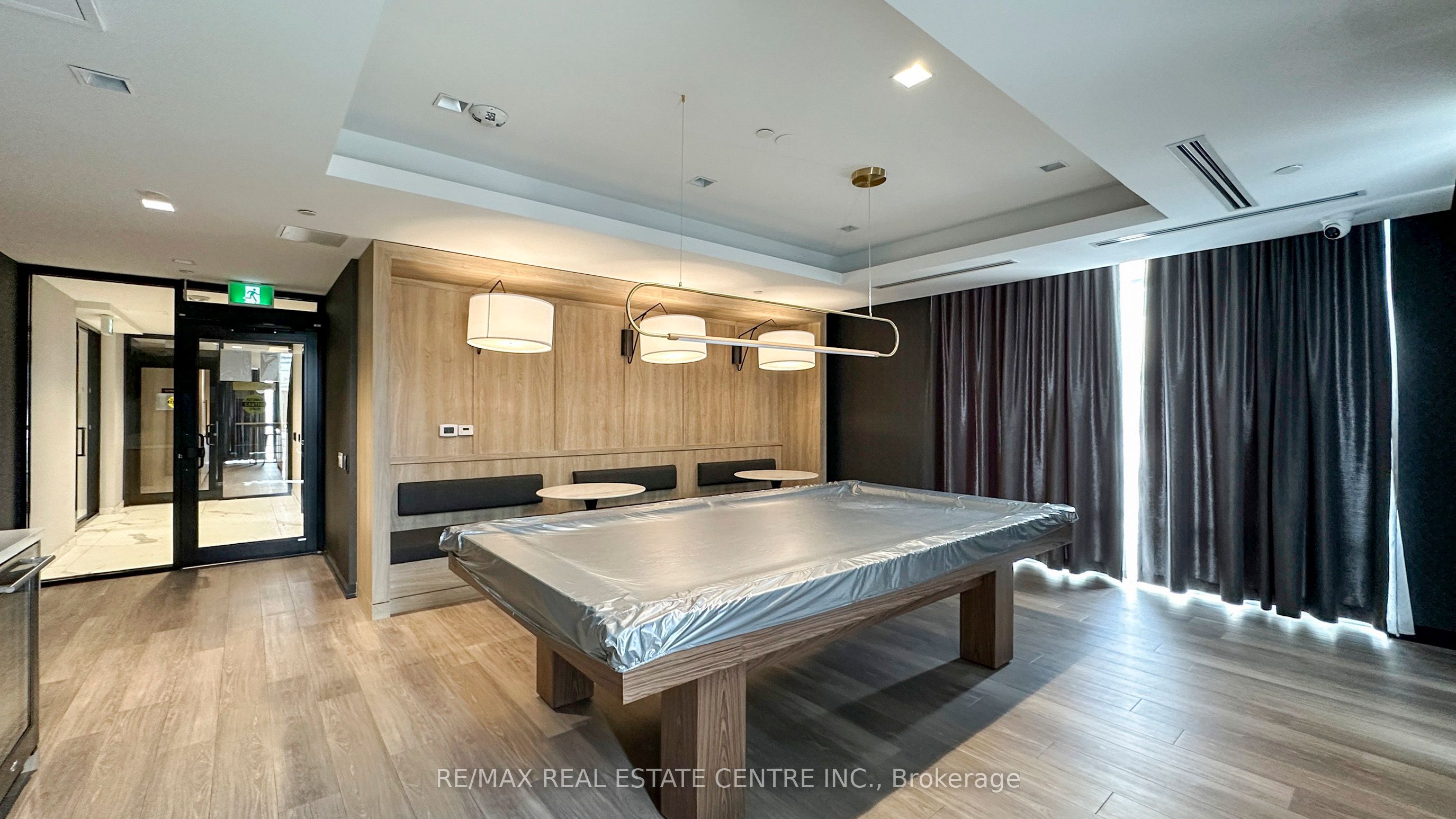 1010 Dundas Street E Ph12 Property Photo 44