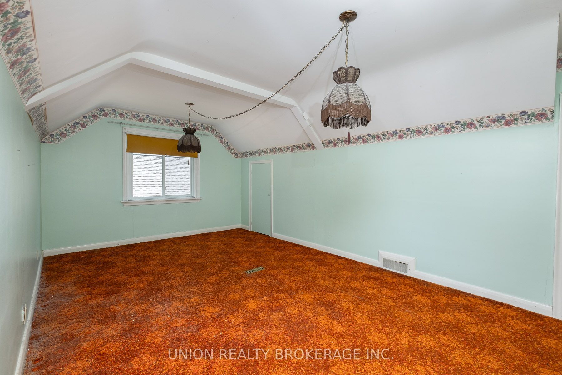 37 Shirley Crescent Property Photo 17