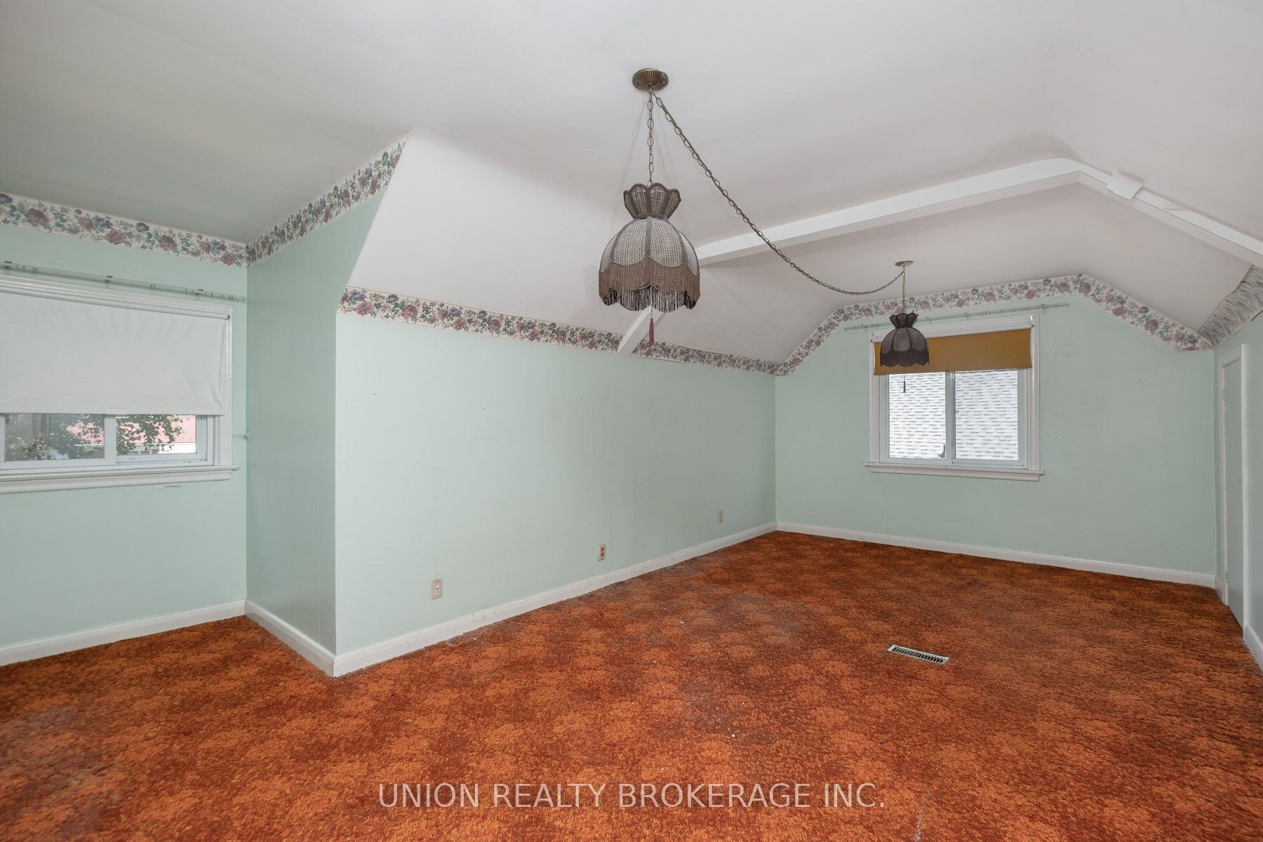 37 Shirley Crescent Property Photo 18