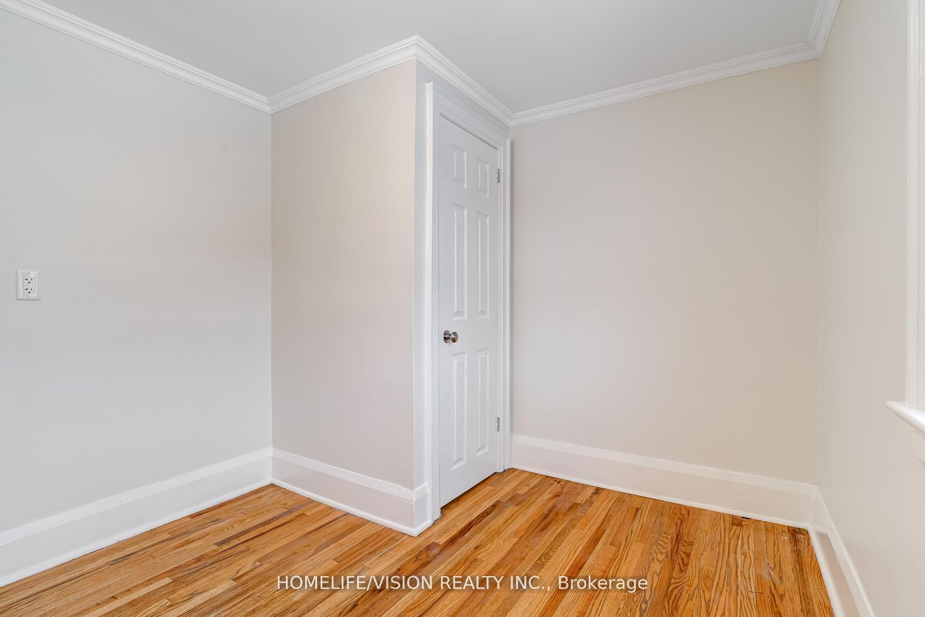 123 Mary Street E Property Photo 25