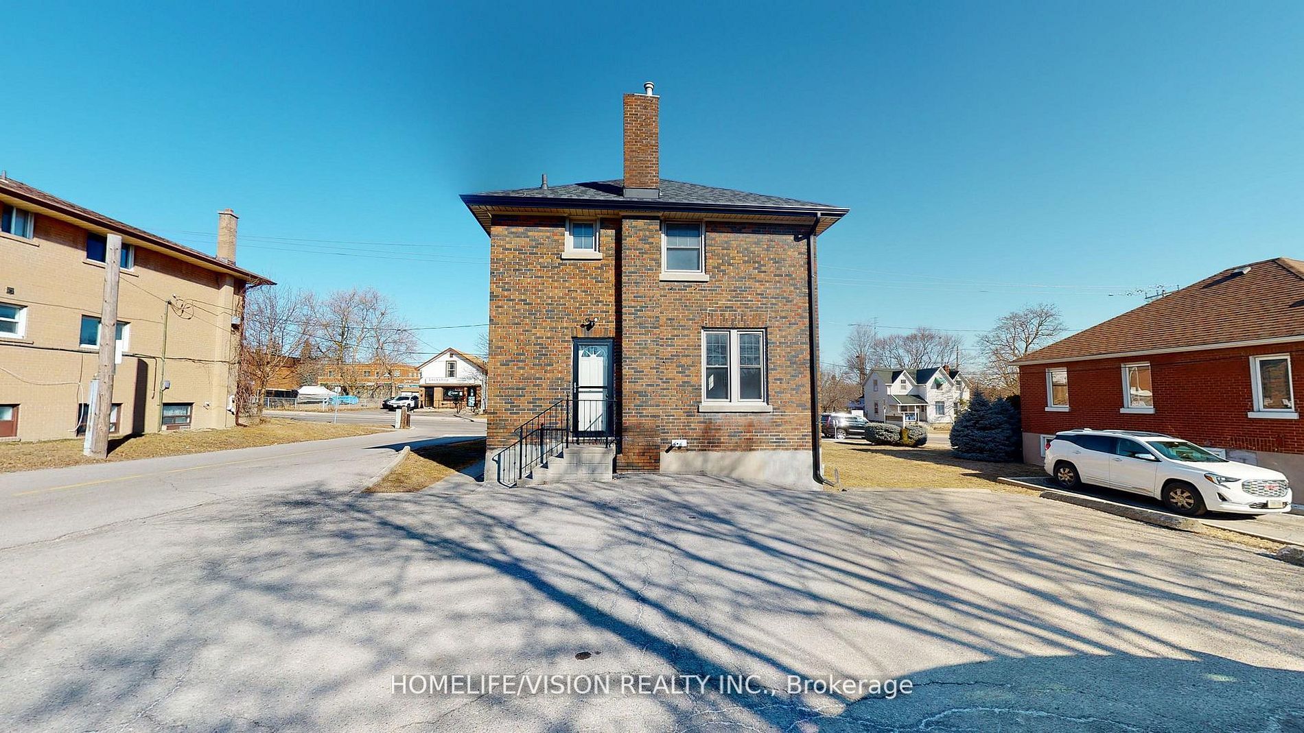 123 Mary Street E Property Photo 40