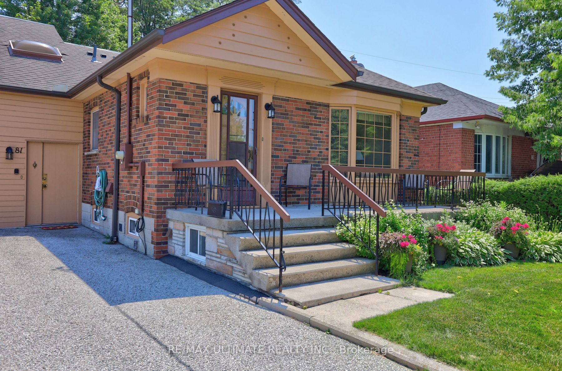81 Flora Drive Property Photo 4