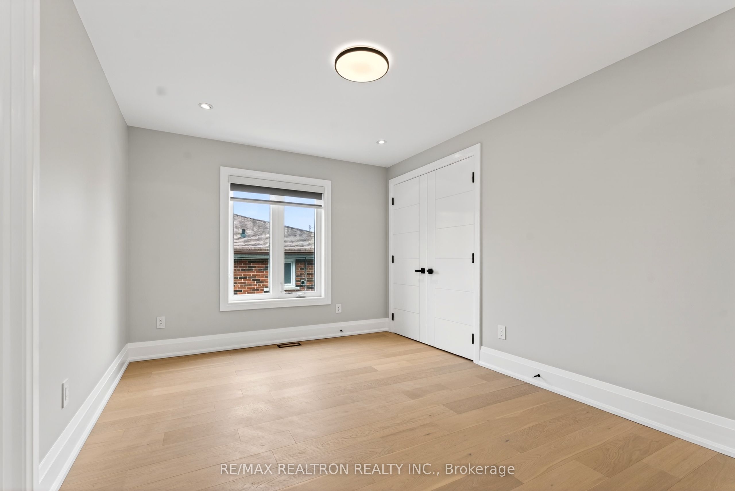792 Midland Avenue Property Photo 34