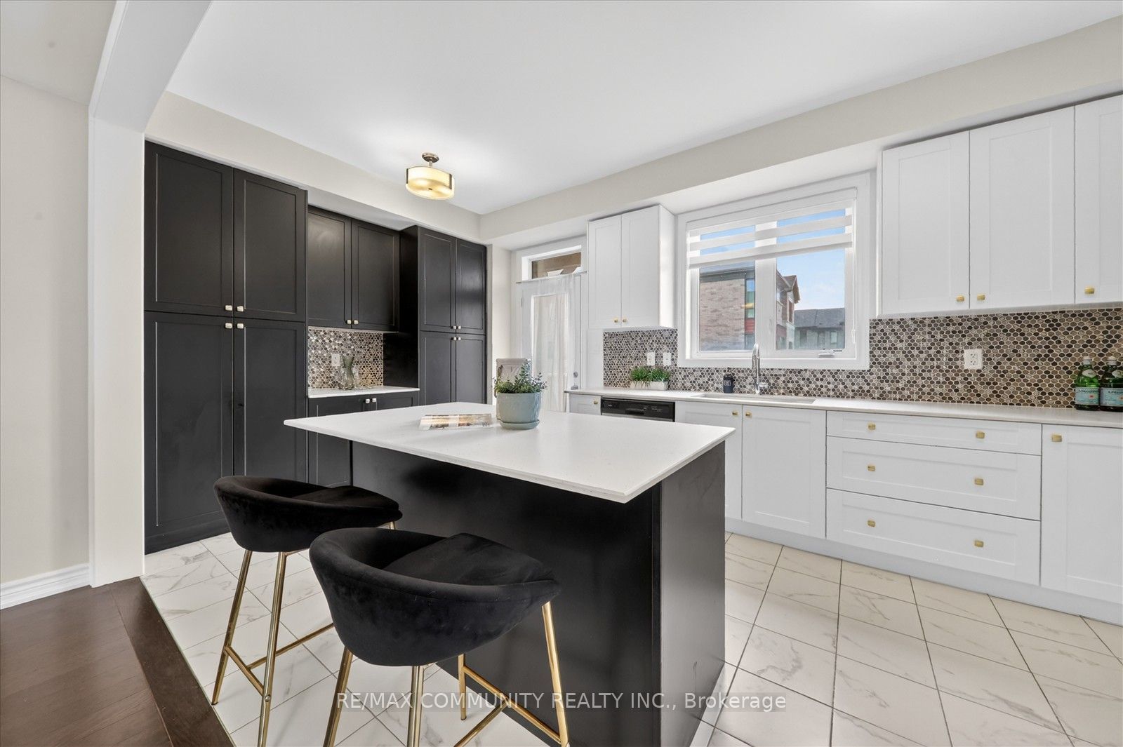 45 Douet Lane Property Photo 19