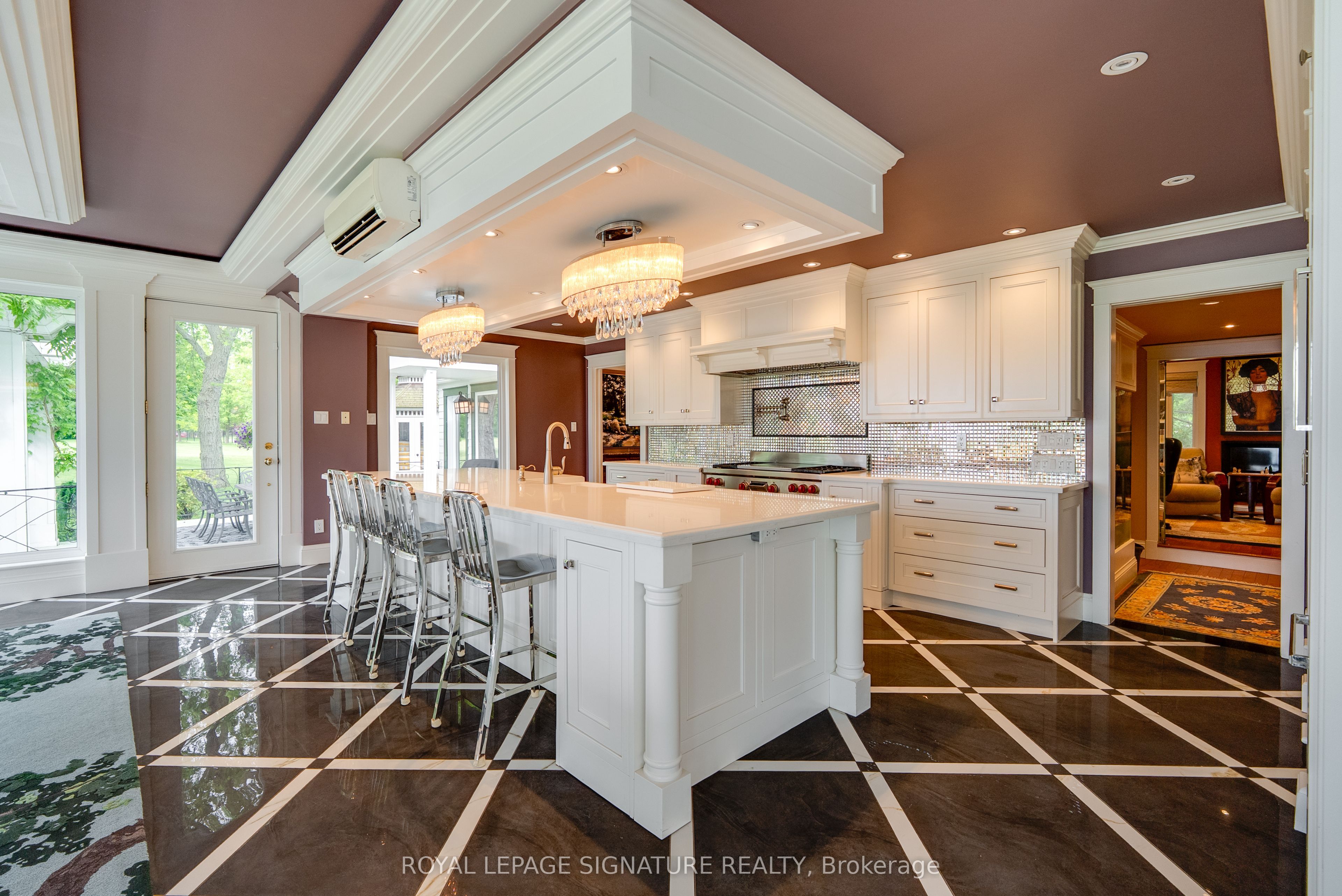 220 Greyabbey Trail Property Photo 8