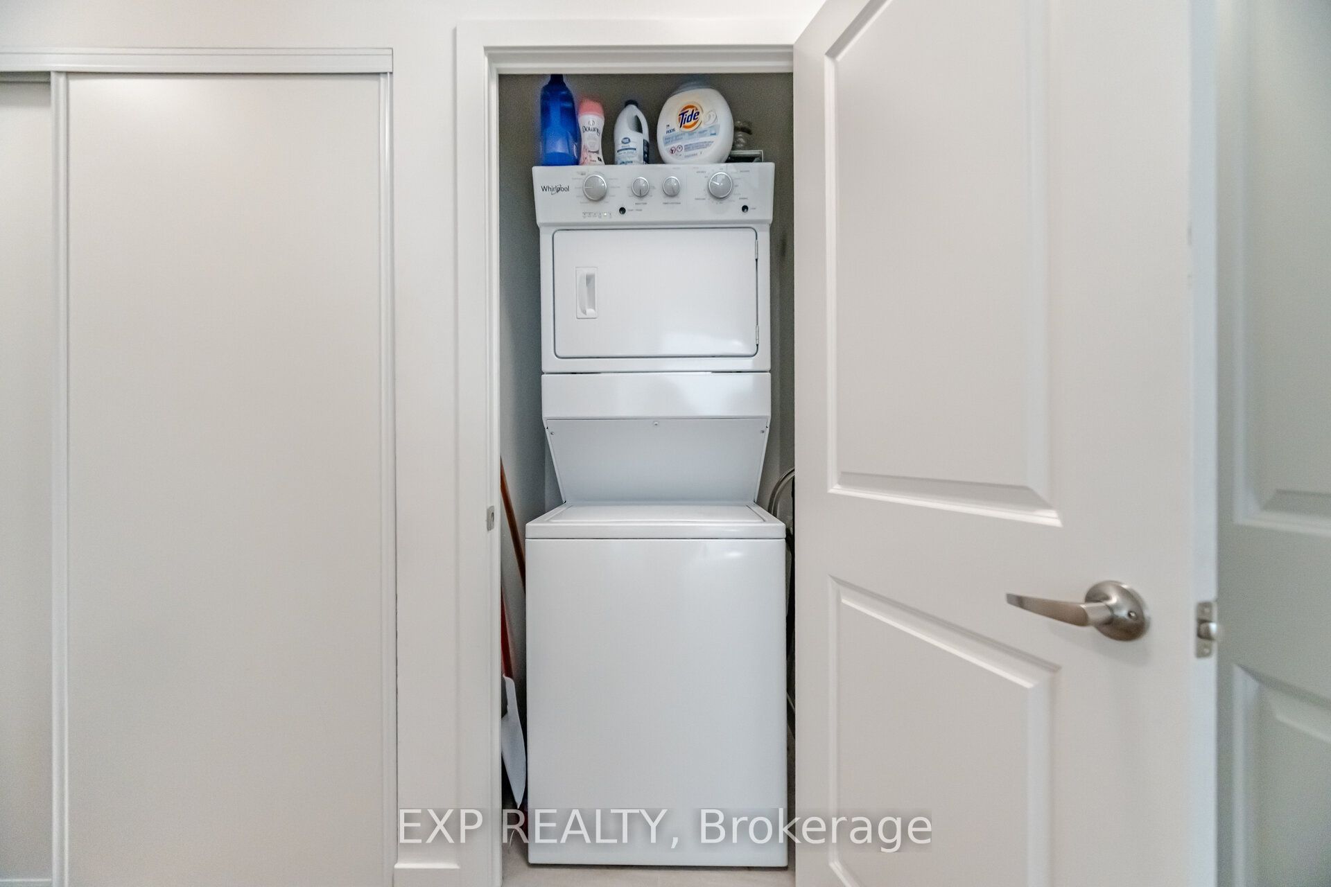 1010 Dundas Street E 203 Property Photo 14
