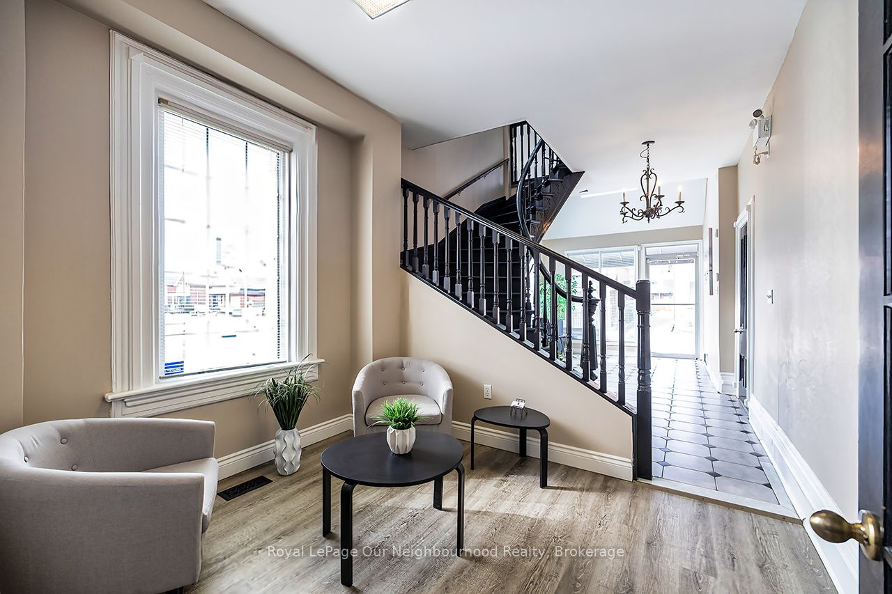 71 Albert Street Property Photo 12