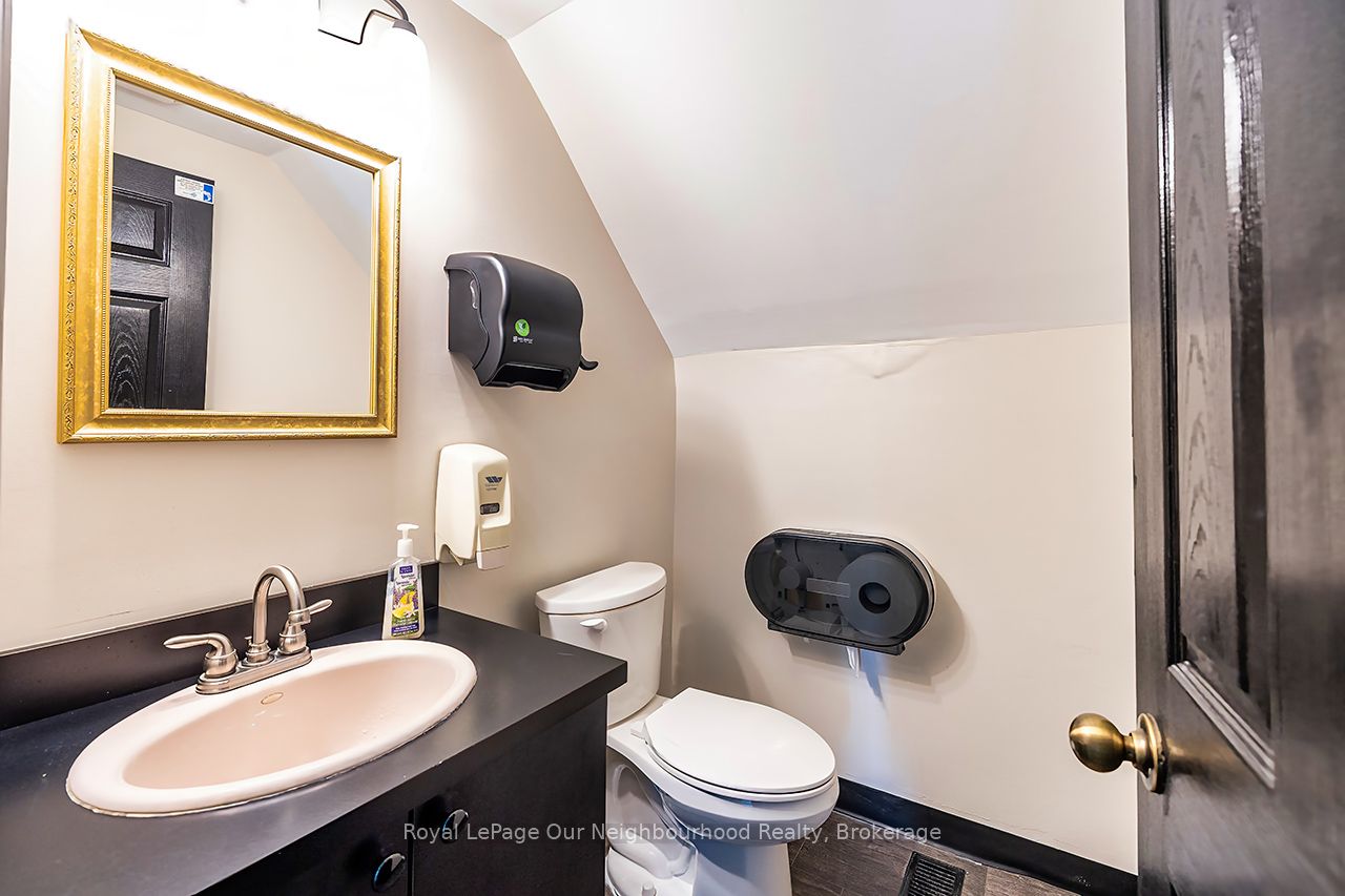 71 Albert Street Property Photo 33