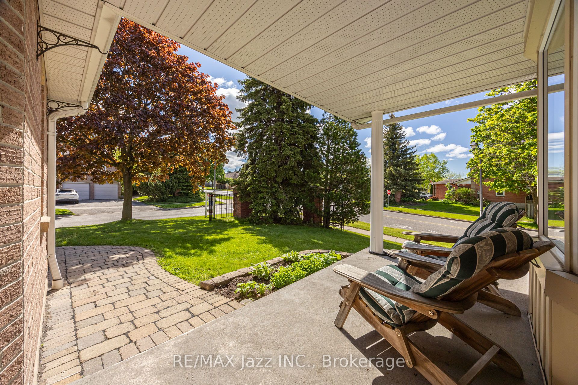 2 Coomer Crescent Property Photo 2