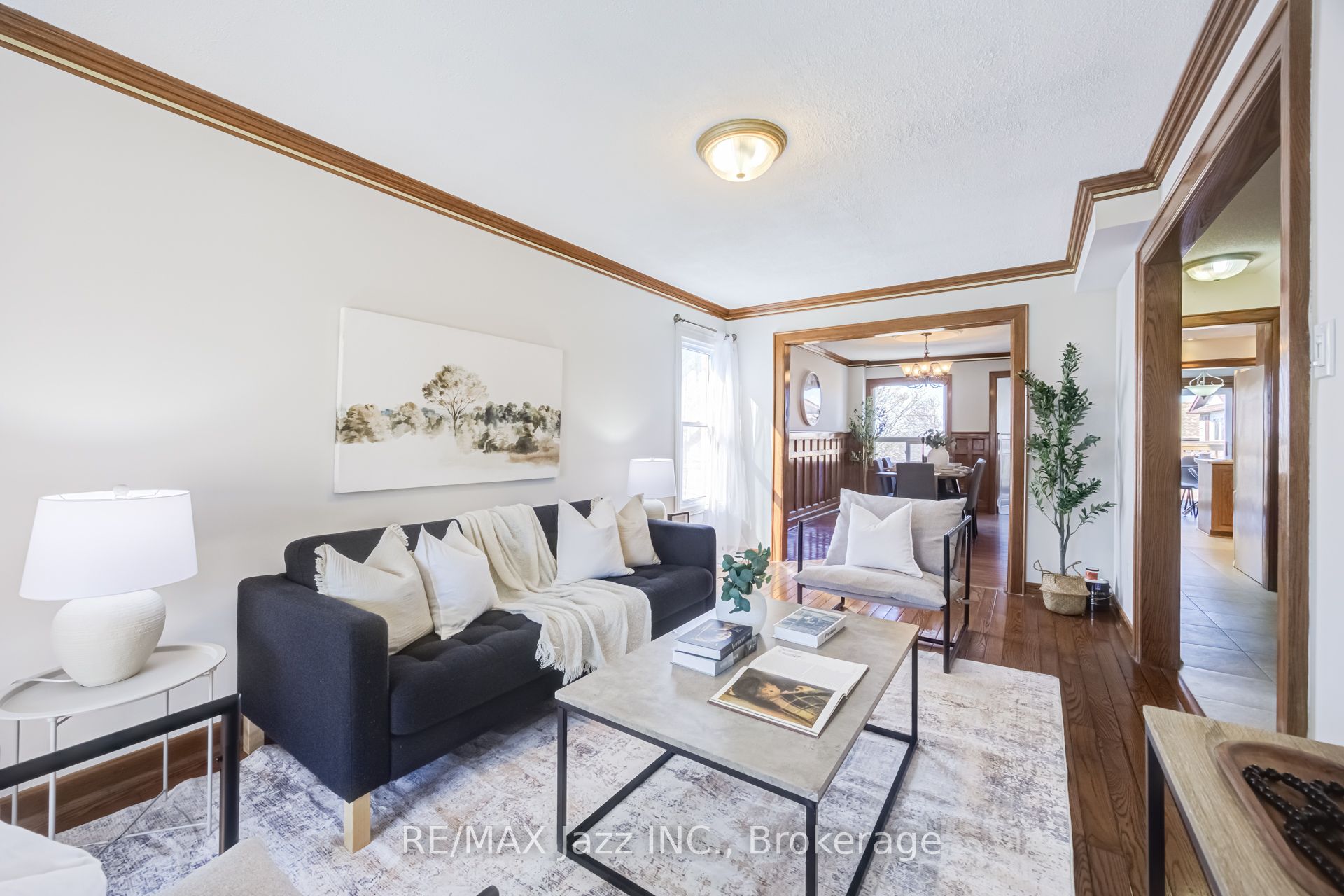 2 Coomer Crescent Property Photo 6
