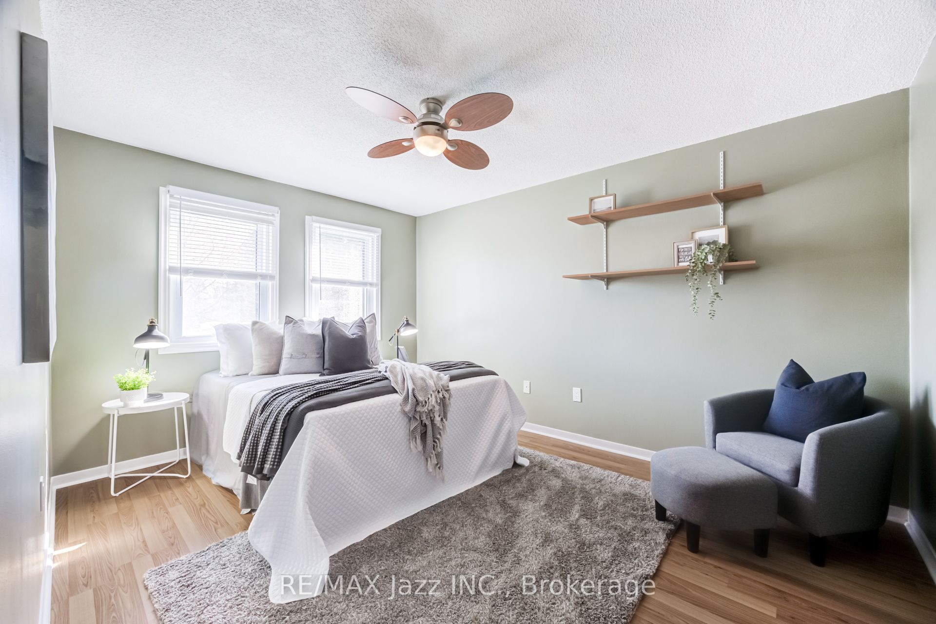 2 Coomer Crescent Property Photo 27
