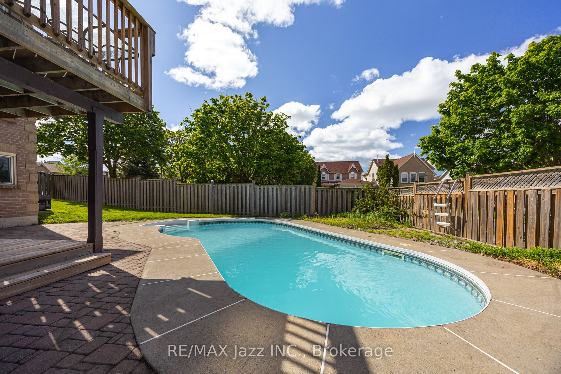2 Coomer Crescent Property Photo 47
