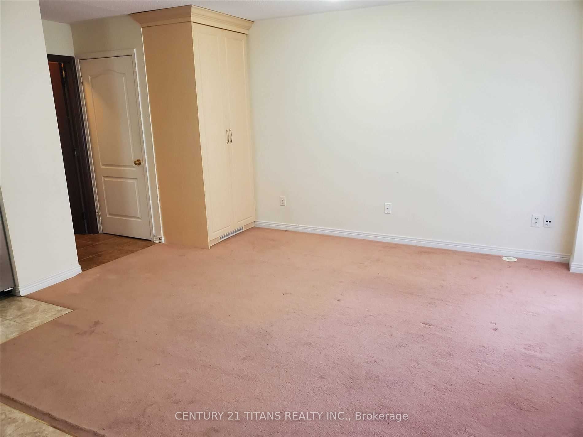 105 Wilkes Crescent Property Photo 6